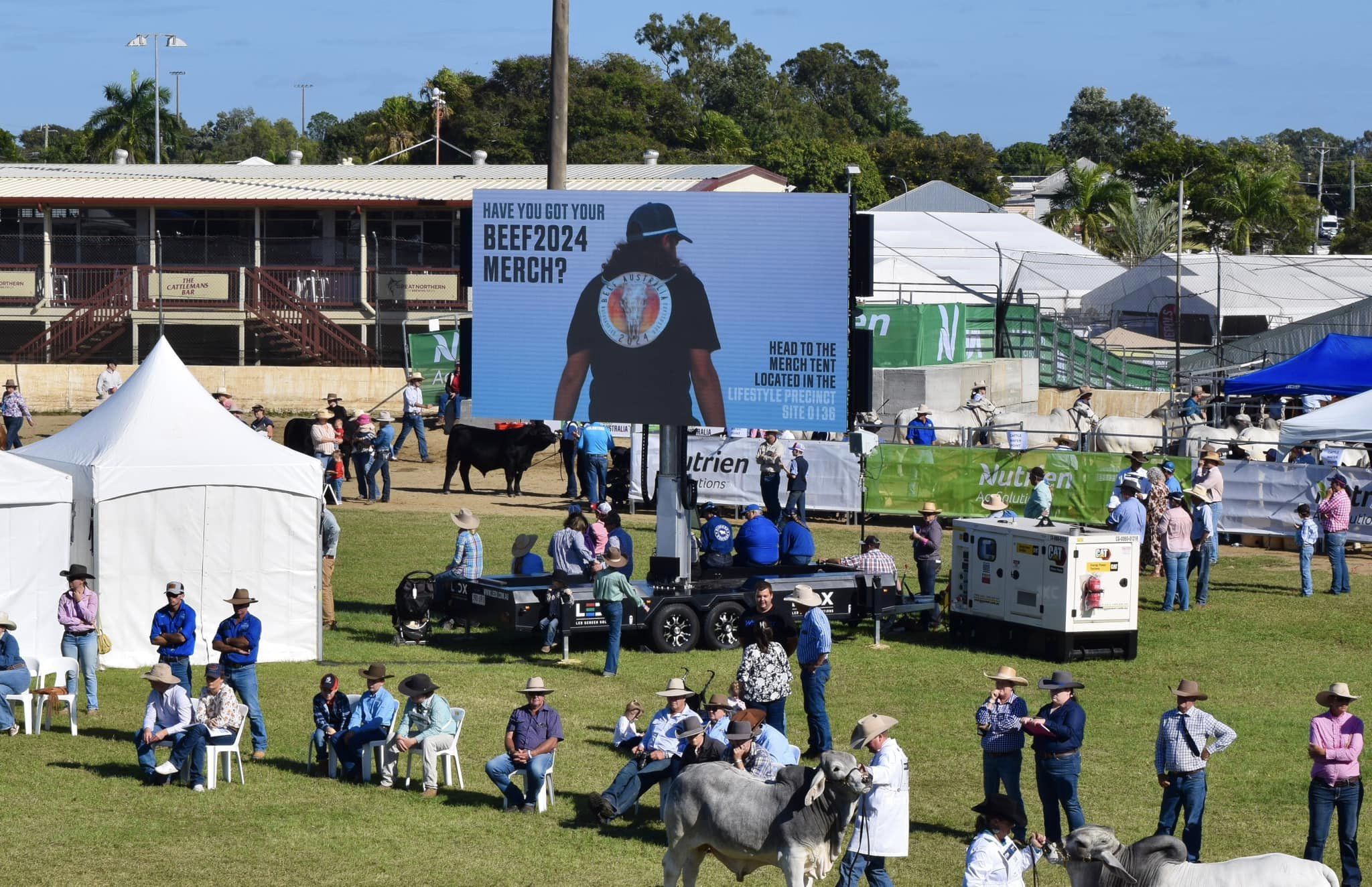 超大LED屏拖車在澳大利亞為“BeefAustralia”展會做戶外宣傳